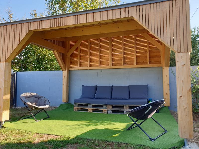 Abri extérieur bois maison